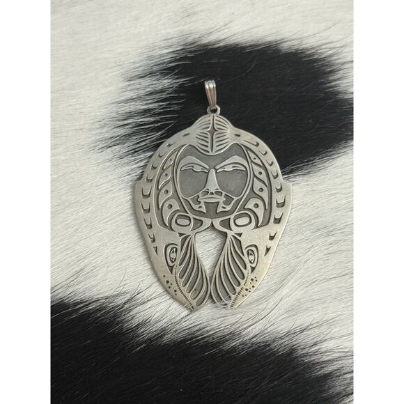 Huge Native American Sterling Silver Indian Skull Chief Headdress Pendant Signed - Picture 10 of 10